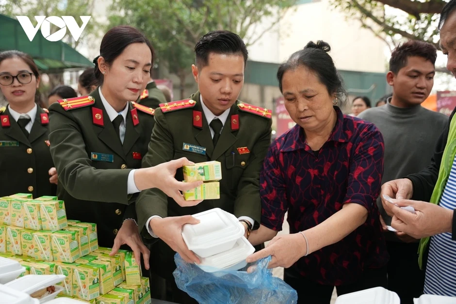 15 năm gắn bó công tác đoàn: Ngọn lửa nhiệt huyết của cán bộ công an tiêu biểu 15 năm gắn bó công tác đoàn: Ngọn lửa nhiệt huyết của cán bộ công an tiêu biểu