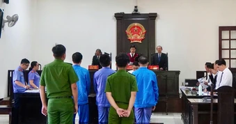 2 cựu cán bộ đoàn lãnh án vì bán giấy công tác xã hội khống cho hơn 70 sinh viên