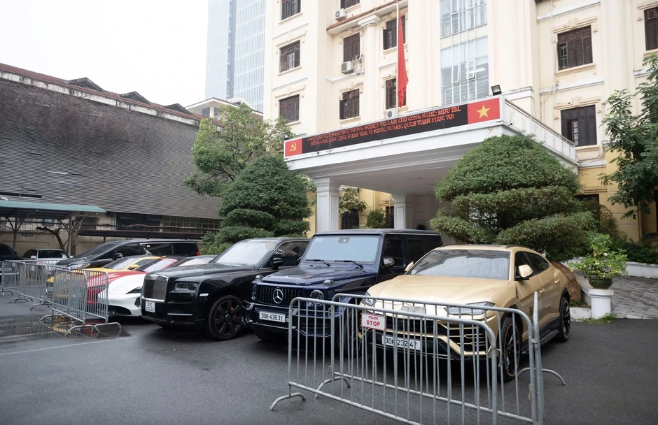 2 cựu công an giúp Mr.Pips những gì để nhận thù lao tiền tỉ? 2 cựu công an giúp Mr.Pips những gì để nhận thù lao tiền tỉ?