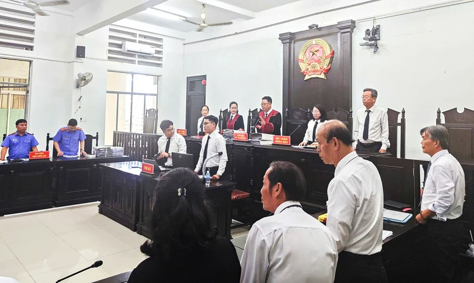 2 cựu lãnh đạo Ban Quản lý dịch vụ công ích Nha Trang lãnh án 2 cựu lãnh đạo Ban Quản lý dịch vụ công ích Nha Trang lãnh án