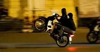 23 thanh thiếu niên chuẩn bị dao "phóng lợn", hẹn đua xe qua TikTok