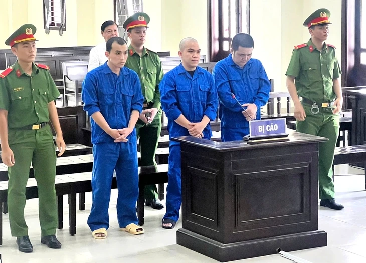 3 con nghiện trong đường dây vận chuyển 10kg ma túy cùng lãnh án chung thân 3 con nghiện trong đường dây vận chuyển 10kg ma túy cùng lãnh án chung thân
