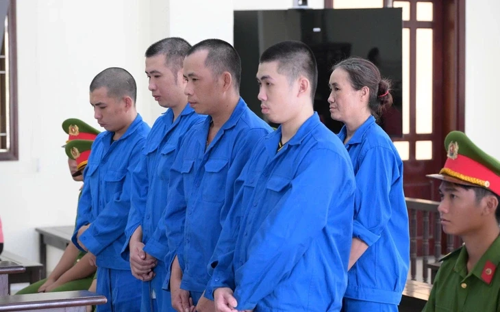 3 con nghiện trong đường dây vận chuyển 10kg ma túy cùng lãnh án chung thân 3 con nghiện trong đường dây vận chuyển 10kg ma túy cùng lãnh án chung thân