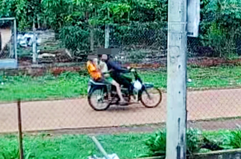 3 thiếu niên cướp giật tiền của ông lão 70 tuổi 3 thiếu niên cướp giật tiền của ông lão 70 tuổi
