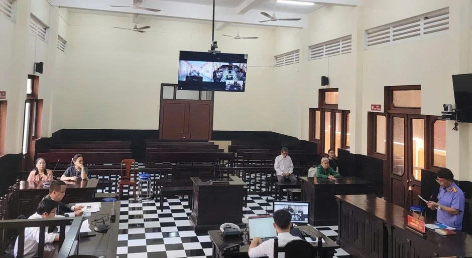 30 năm tù cho 'nữ quái' dùng xyanua sát hại người tình rồi lao xe xuống đèo Bảo Lộc 30 năm tù cho 'nữ quái' dùng xyanua sát hại người tình rồi lao xe xuống đèo Bảo Lộc