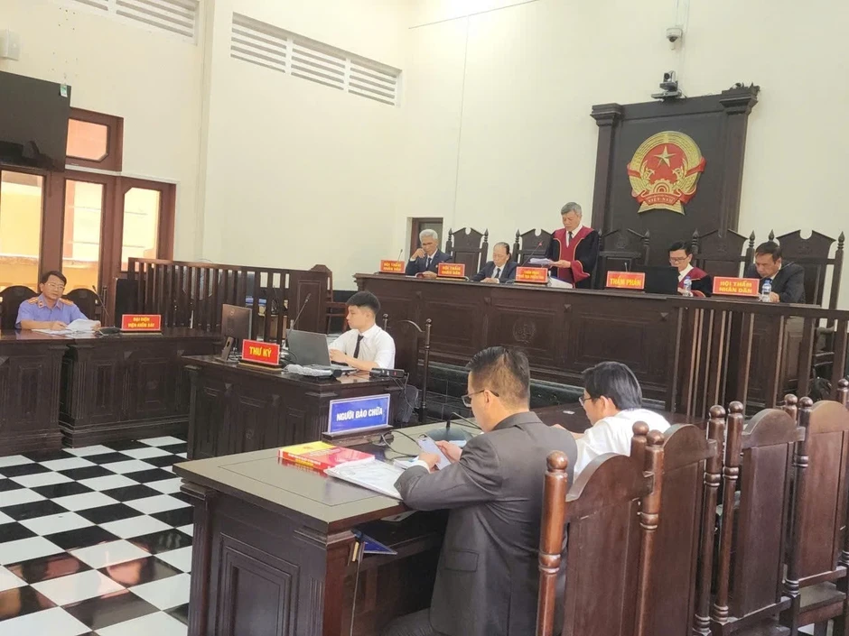 30 năm tù cho 'nữ quái' dùng xyanua sát hại người tình rồi lao xe xuống đèo Bảo Lộc 30 năm tù cho 'nữ quái' dùng xyanua sát hại người tình rồi lao xe xuống đèo Bảo Lộc