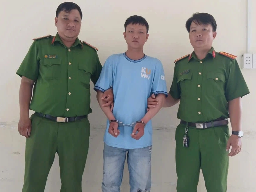 30 phút tóm kẻ cướp giật điện thoại ở TPHCM