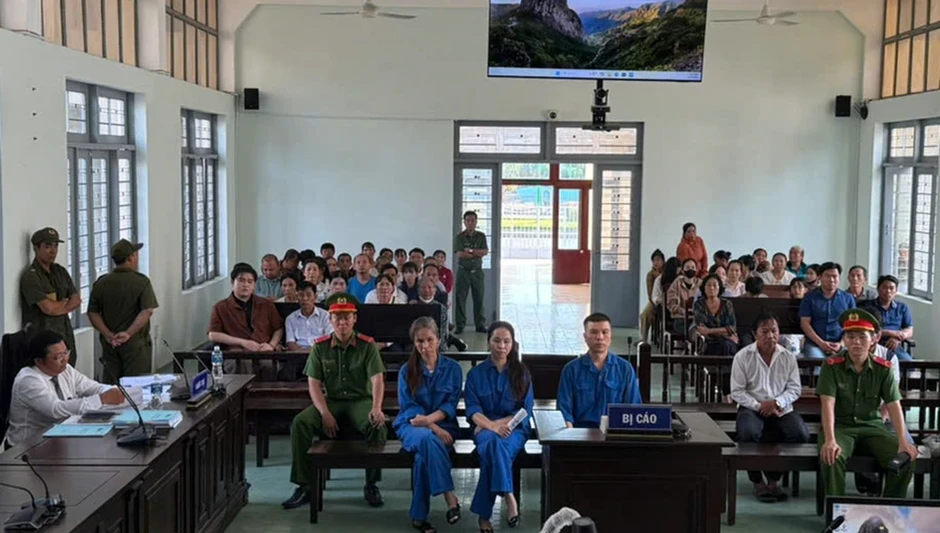 5 bị cáo nhóm tà đạo “Thiên triều Nam Quốc” giam giữ, tra tấn nạn nhân lãnh án 5 bị cáo nhóm tà đạo “Thiên triều Nam Quốc” giam giữ, tra tấn nạn nhân lãnh án