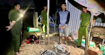 5 đối tượng chặn đường, chém người cướp xe máy lúc nửa đêm