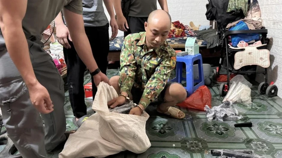 50 cán bộ, chiến sĩ triệt phá đường dây chế tạo, buôn bán súng quân dụng liên tỉnh 50 cán bộ, chiến sĩ triệt phá đường dây chế tạo, buôn bán súng quân dụng liên tỉnh
