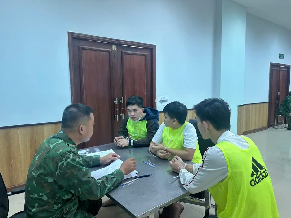 56 người Việt nghi tổ chức rửa tiền, đánh bạc ở Lào bị đưa về nước xử lý 56 người Việt nghi tổ chức rửa tiền, đánh bạc ở Lào bị đưa về nước xử lý