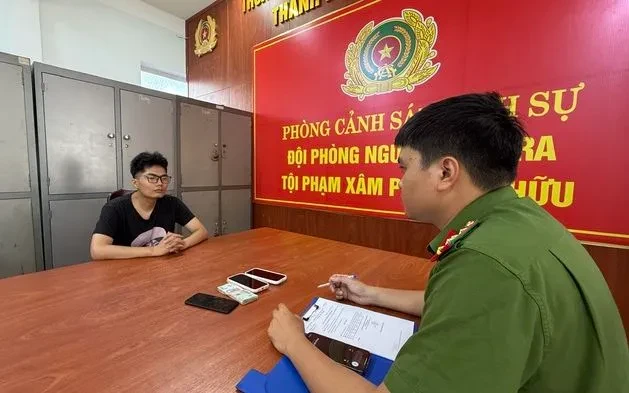 6 lần trộm vàng của gia đình bạn gái, thanh niên bị tạm giữ 6 lần trộm vàng của gia đình bạn gái, thanh niên bị tạm giữ