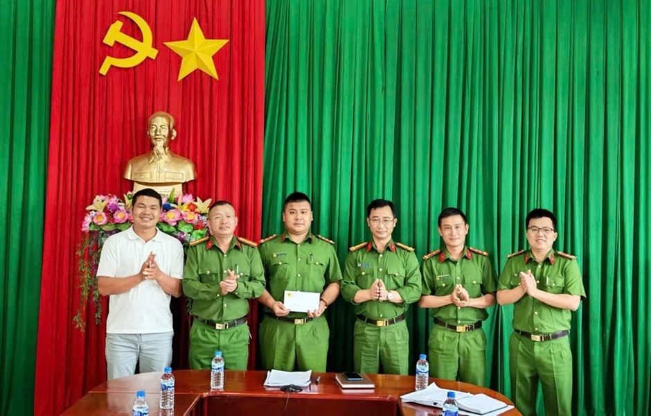 60 ngày đêm bắt 'siêu trộm' trốn truy nã từ Lâm Đồng xuống TP.HCM 60 ngày đêm bắt 'siêu trộm' trốn truy nã từ Lâm Đồng xuống TP.HCM