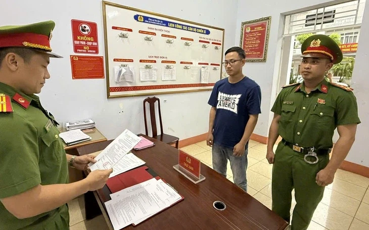 60 người bị cựu nhân viên tài chính lấy thông tin cá nhân để vay tiền online, chiếm đoạt 1,8 tỉ đồng 60 người bị cựu nhân viên tài chính lấy thông tin cá nhân để vay tiền online, chiếm đoạt 1,8 tỉ đồng