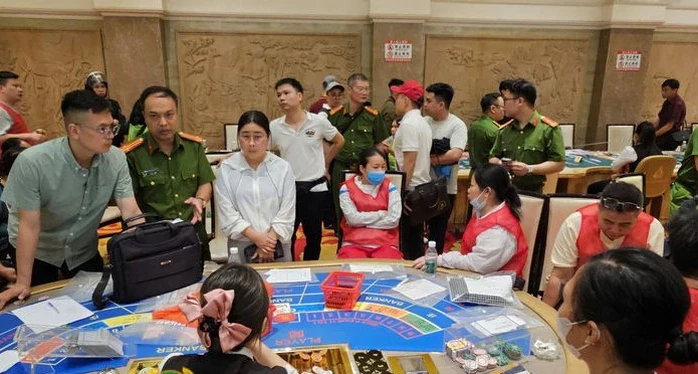 80 người nước ngoài, người Việt đánh bạc hàng trăm tỉ đồng trong CLB vui chơi giải trí 80 người nước ngoài, người Việt đánh bạc hàng trăm tỉ đồng trong CLB vui chơi giải trí
