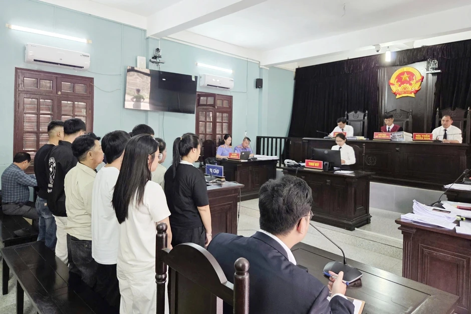 9 bị cáo trong vụ Anh "Khàn" ở Sa Pa lĩnh án 9 bị cáo trong vụ Anh "Khàn" ở Sa Pa lĩnh án