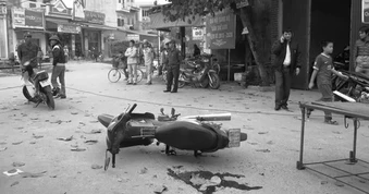 Án mạng trước cổng trường (kỳ 1): “Thằng áo đen” là ai?