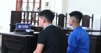 Ba lần hầu tòa vì sự bốc đồng ở tuổi mới lớn