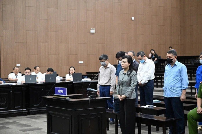 Bà Nguyễn Thị Kim Tiến phải bồi thường hơn 108 tỉ đồng Bà Nguyễn Thị Kim Tiến phải bồi thường hơn 108 tỉ đồng