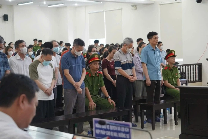 Bà Nguyễn Thị Kim Tiến phải bồi thường hơn 108 tỉ đồng Bà Nguyễn Thị Kim Tiến phải bồi thường hơn 108 tỉ đồng