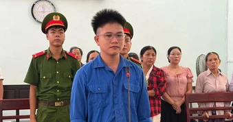 Bác sĩ trẻ liên tiếp đột nhập tiệm vàng, lấy trộm trang sức hơn 5 tỷ đồng