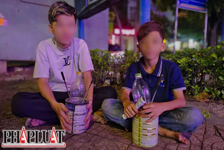 Bài 2: Hiểm nguy rình rập và nỗi lo tương lai Bài 2: Hiểm nguy rình rập và nỗi lo tương lai