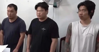 Bàn giao 3 đối tượng bị Interpol truy nã cho cảnh sát Hàn Quốc