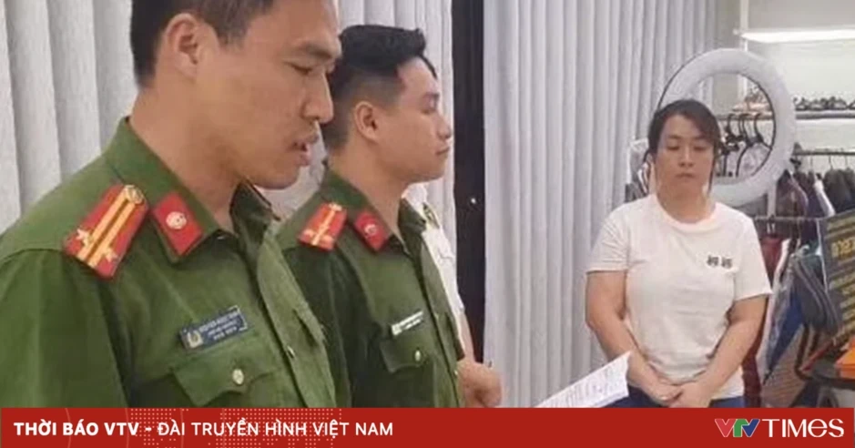 Bán hàng hiệu qua mạng, người phụ nữ ở Hà Nội trốn thuế hơn 12 tỷ đồng Bán hàng hiệu qua mạng, người phụ nữ ở Hà Nội trốn thuế hơn 12 tỷ đồng