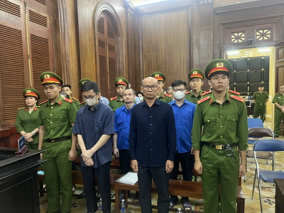 Bán khu đất 39 Bến Vân Đồn trái quy định, cựu lãnh đạo Tập đoàn cao su lãnh 14 năm tù Bán khu đất 39 Bến Vân Đồn trái quy định, cựu lãnh đạo Tập đoàn cao su lãnh 14 năm tù