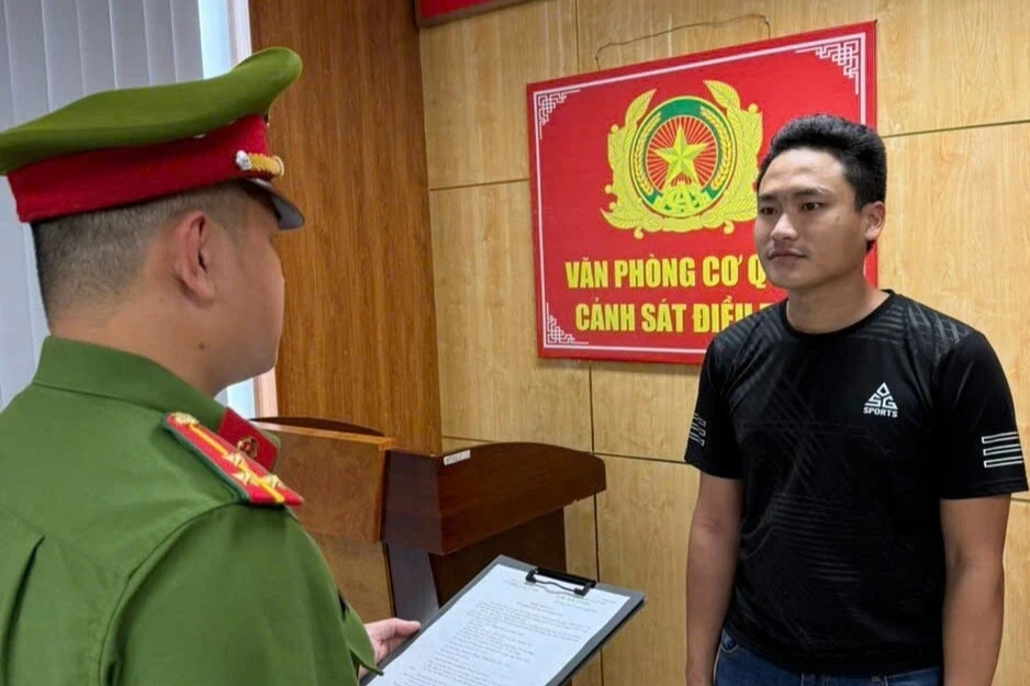 Bán ô tô rồi dùng chìa khóa dự phòng trộm xe về mang đi cầm cố Bán ô tô rồi dùng chìa khóa dự phòng trộm xe về mang đi cầm cố
