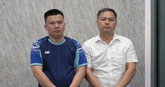 Bảo vệ Khu Công nghệ cao TPHCM thu tiền cho xe tải lưu thông giờ cấm
