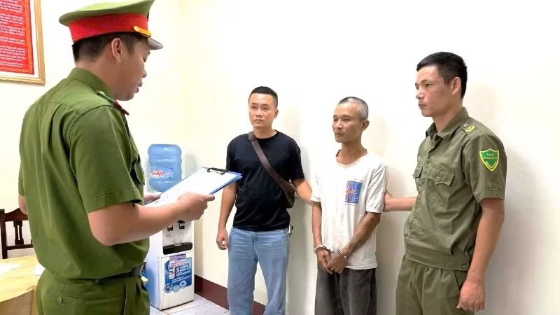 Bắt 2 đối tượng gây ra 23 vụ trộm cắp xe máy Bắt 2 đối tượng gây ra 23 vụ trộm cắp xe máy