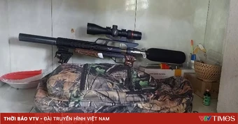 Bắt 2 đối tượng mua bán, tàng trữ trái phép súng đạn trên mạng