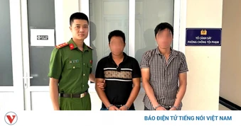 Bắt 2 đối tượng tàng trữ ma túy ở Hà Nội