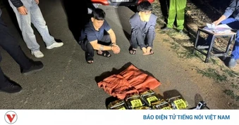Bắt 2 đối tượng vận chuyển 7kg ma túy