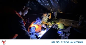 Bắt 2 vụ vận chuyển cát trái phép trong đêm tại Vĩnh Long