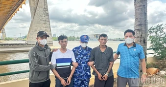 Bắt 5 đối tượng mua bán, tàng trữ trái phép chất ma túy