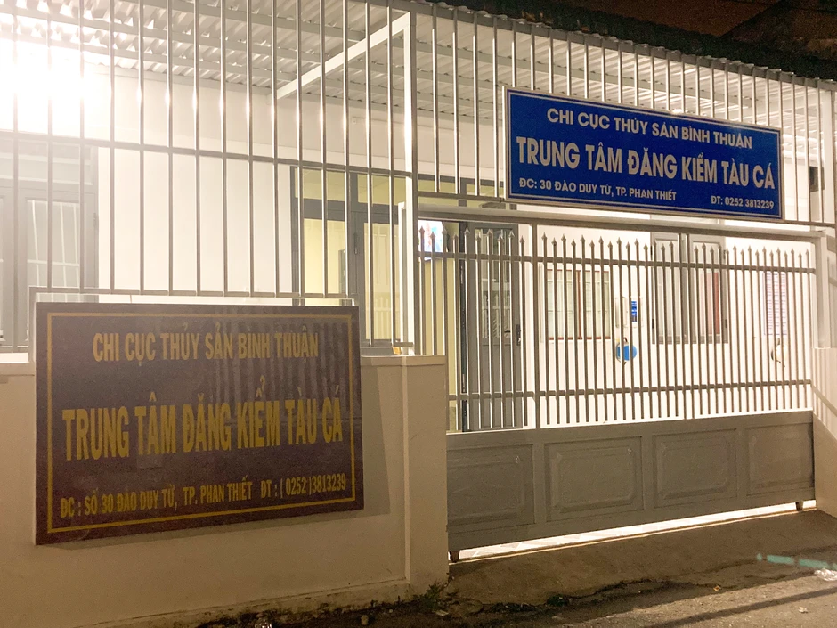 Bắt ba cán bộ đăng kiểm tàu cá ở Lâm Đồng Bắt ba cán bộ đăng kiểm tàu cá ở Lâm Đồng