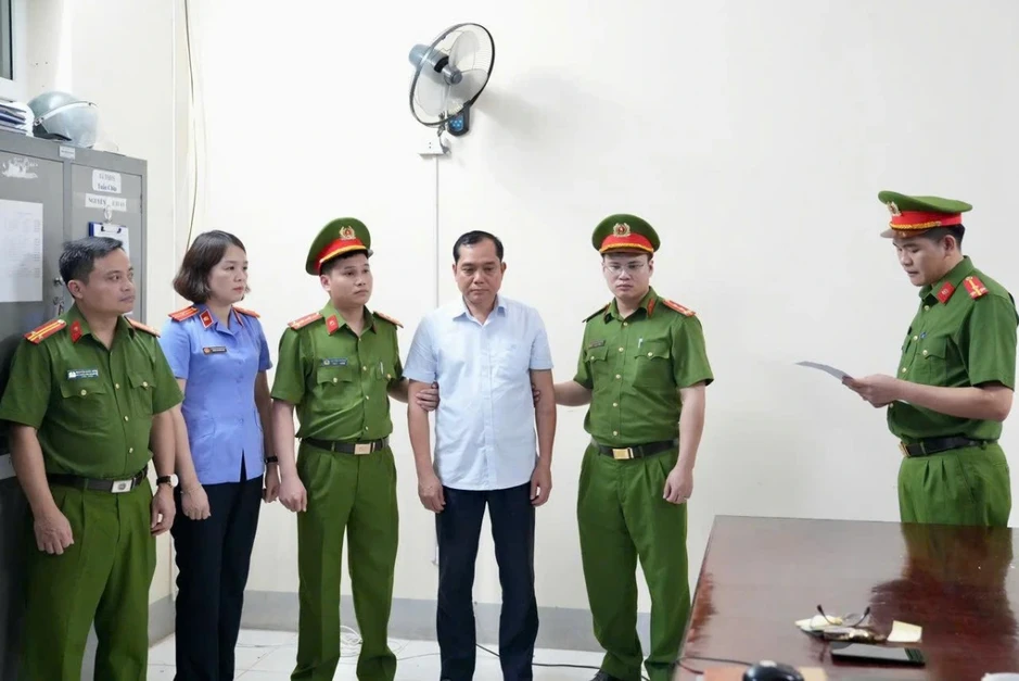 Bắt bị can Hoàng Trọng Lợi, nguyên Phó Chủ tịch TP Vĩnh Yên, Vĩnh Phúc cũ Bắt bị can Hoàng Trọng Lợi, nguyên Phó Chủ tịch TP Vĩnh Yên, Vĩnh Phúc cũ