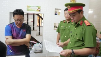 Bắt cán bộ thuế chiếm đoạt 100 triệu đồng của doanh nghiệp