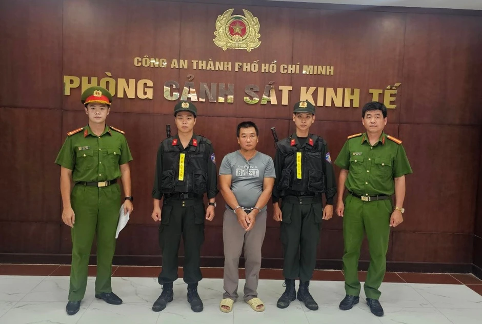 Bắt chủ cơ sở nuôi nhốt trái phép động vật hoang dã nguy cấp, quý hiếm ở TPHCM Bắt chủ cơ sở nuôi nhốt trái phép động vật hoang dã nguy cấp, quý hiếm ở TPHCM