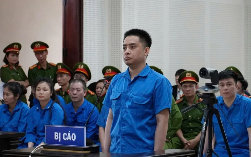 Bắt đầu xét xử bị cáo Bùi Đình Khánh và đồng bọn khiến Thiếu tá Công an hy sinh Bắt đầu xét xử bị cáo Bùi Đình Khánh và đồng bọn khiến Thiếu tá Công an hy sinh