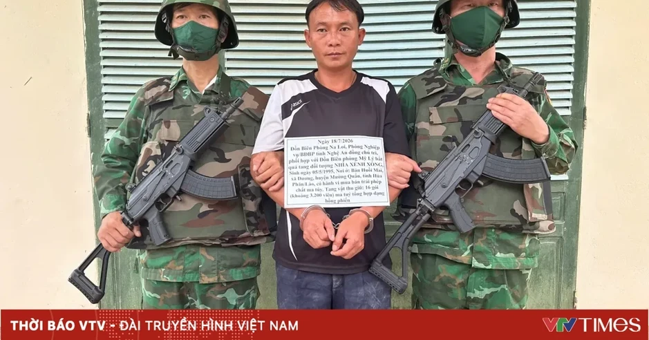 Bắt đối tượng vận chuyển 3.200 viên hồng phiến từ Lào vào Việt Nam Bắt đối tượng vận chuyển 3.200 viên hồng phiến từ Lào vào Việt Nam