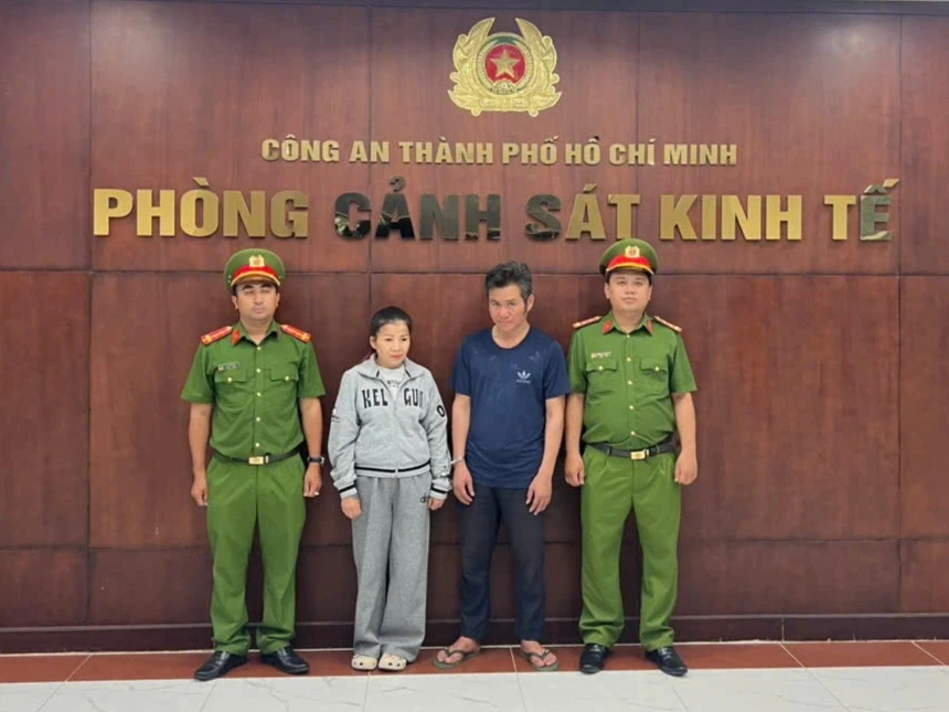 Bắt giam 3 người sản xuất 4 tấn bột ngọt giả nhãn hiệu Ajinomoto ở TPHCM Bắt giam 3 người sản xuất 4 tấn bột ngọt giả nhãn hiệu Ajinomoto ở TPHCM
