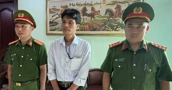 Bắt giám đốc doanh nghiệp bán hơn 250 tấn phân bón giả cho nông dân