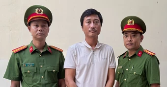 Bắt Giám đốc và 16 nhân viên Công ty mua bán nợ Song Long