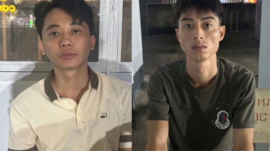 Bắt giữ 2 kẻ tạt chất bẩn vào nhiều nhà dân ở TPHCM Bắt giữ 2 kẻ tạt chất bẩn vào nhiều nhà dân ở TPHCM