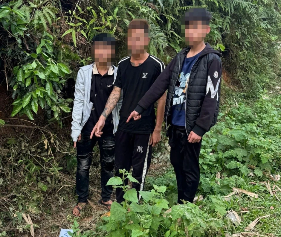 Bắt giữ 3 đối tượng trong vụ thiếu niên bị đánh xuất huyết não ở Phú Thọ Bắt giữ 3 đối tượng trong vụ thiếu niên bị đánh xuất huyết não ở Phú Thọ