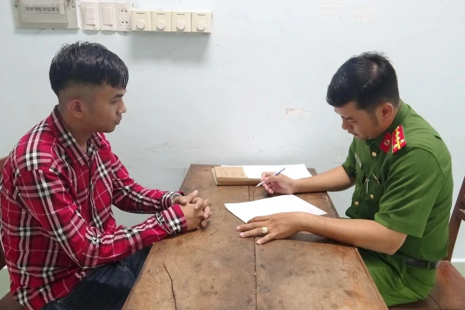 Bắt giữ 3 nghi phạm trong vụ dùng súng cao su bắn người Bắt giữ 3 nghi phạm trong vụ dùng súng cao su bắn người