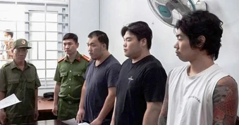 Bắt giữ 3 người quốc tịch Hàn Quốc mang lệnh truy nã đỏ